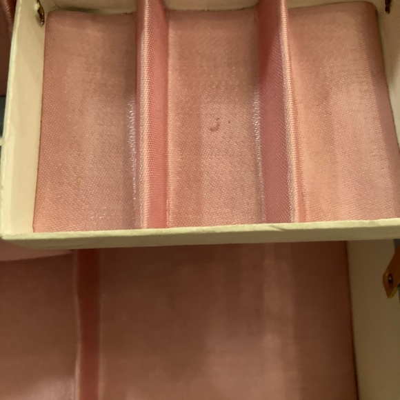 Vintage 1985 Care Bears Musical Jewelry Box - Picture 10 of 10